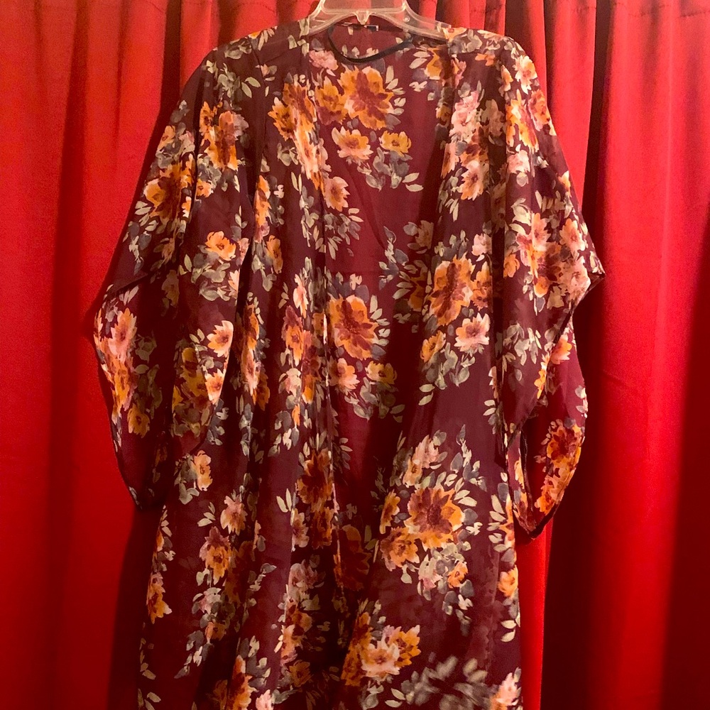 Apt 9 Lightweight Chiffon Floral Kimono